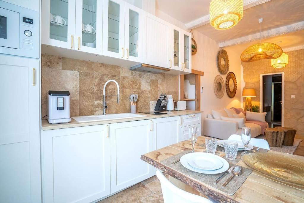 Evasion Scandinave A Narbonne Elegance Et Confort Reunis ! Exterior photo